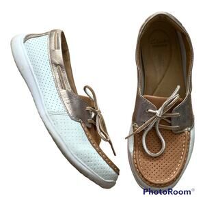 Clarks Arbor Opal Tan 9.5 W Boat Shoes Leather White Brown Metallic Lace Up